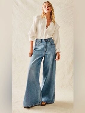 Levis XL Flood Wide Leg Jeans, sz 28